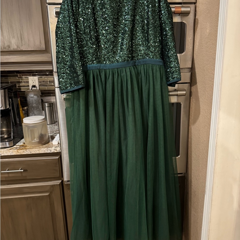 Dainty Jewells Gown